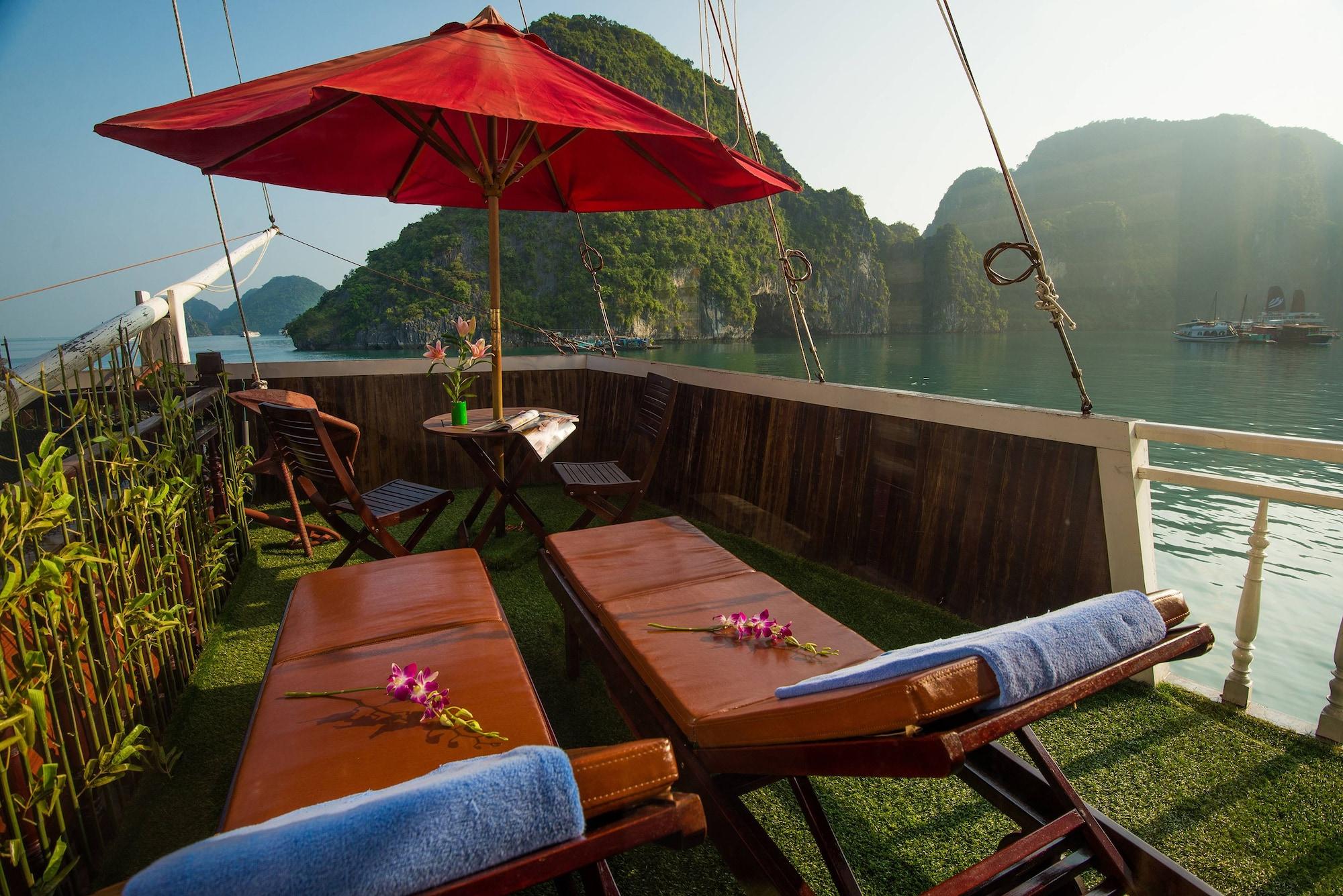Gray Line Halong Cruise Hotel Ha Long Eksteriør billede